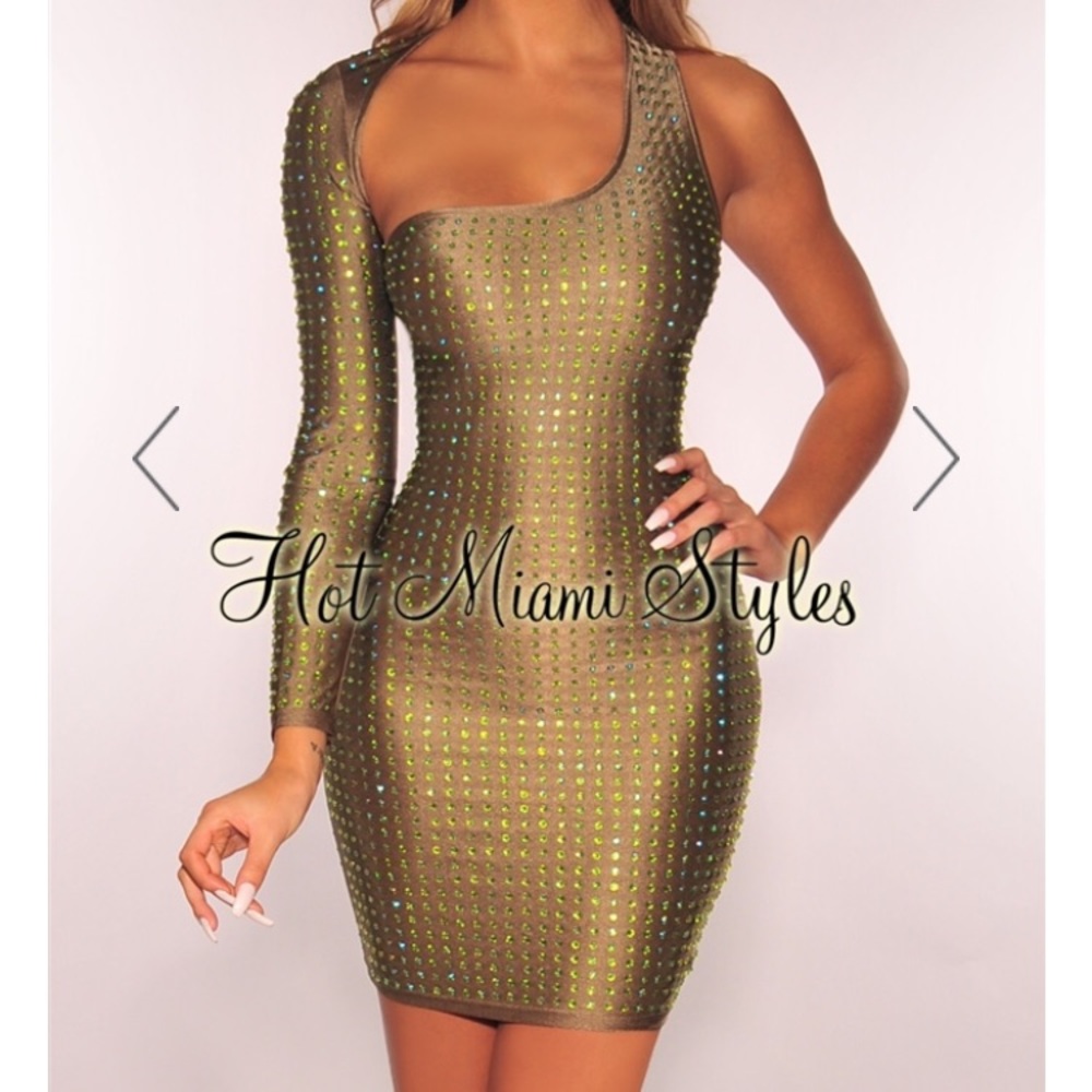 Rhinestone Studded One Shoulder Sleeve Dress